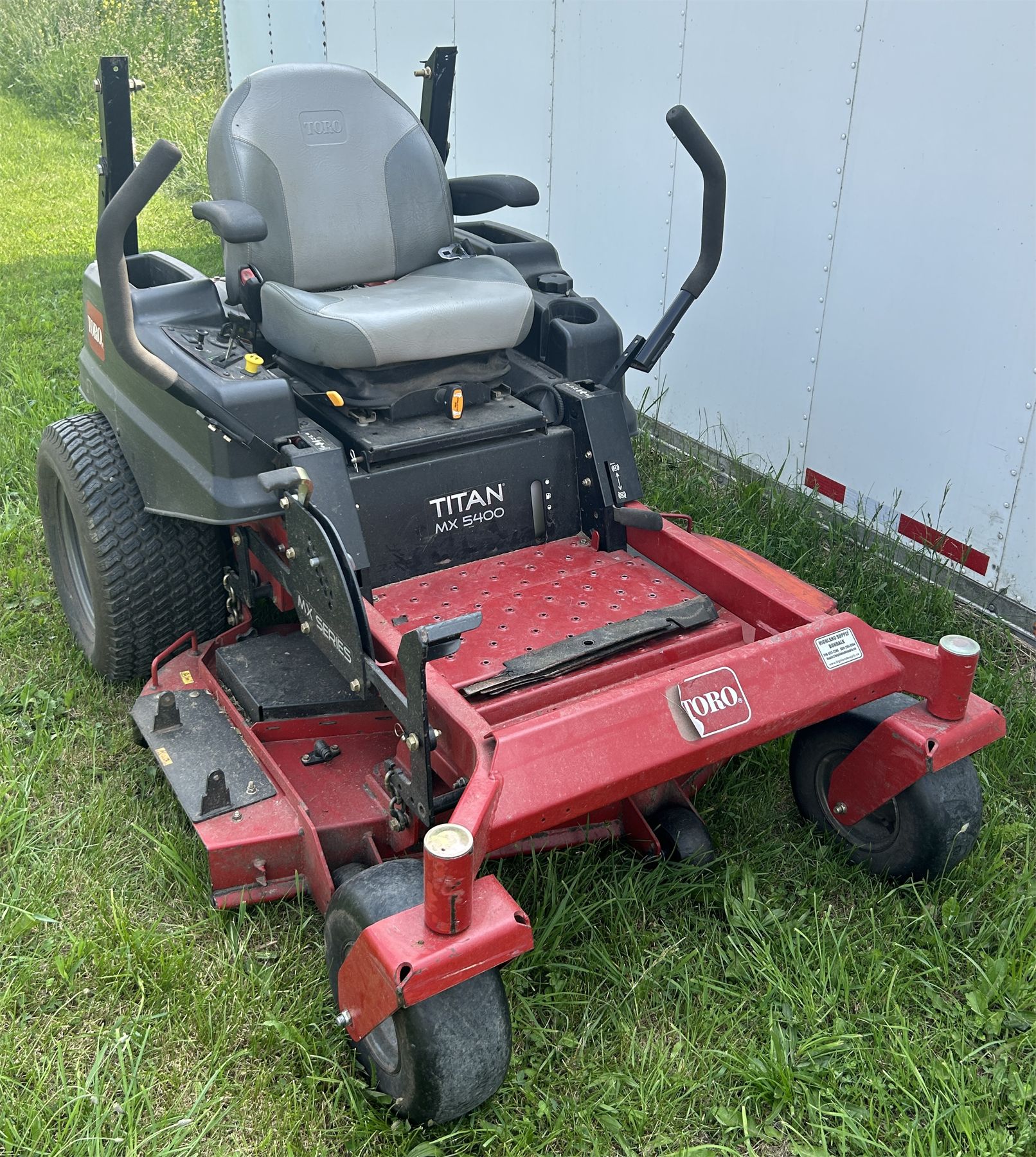 TORO TITAN MX 5400 ZERO TURN LAWN MOWER