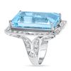 Image 2 : 31.4ct Emerald Cut Aquamarine & Diamond Ring