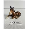 Image 3 : Vintage Beswick England Large Brown Glossy Horse and Beswick Lying Brown Foal 915