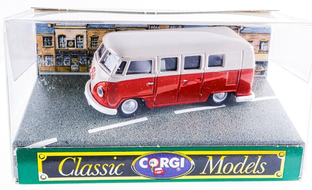 corgi volkswagen van captain condor lion combi T1 1991 corgi volkswagen van captain condor lion combi T1 1991