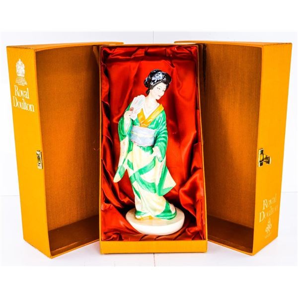 ROYAL DOULTON YUM YUM PORCELAIN FIGURINE VERY HARD TO FIND SERIES # HN 2899- Pristeen Condition in O
