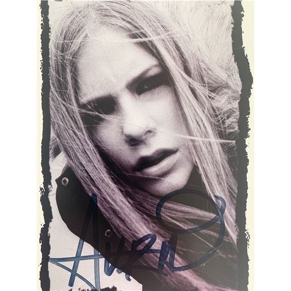 Avril Lavigne signed photo