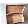 Image 2 : ANTIQUE OVERSEAS TRAVEL SUITCASE
