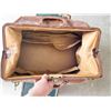 Image 3 : ANTIQUE LEATHER HOUSE CALL DOCTORS MEDICINE BAG