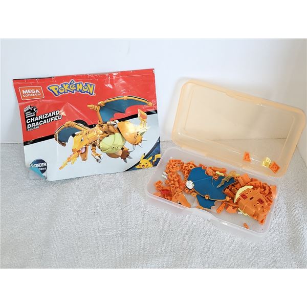 POKEMON CHARIZARD MEGA TOY