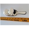 Image 3 : FRENCH SHEF SALT AND PEPPER SHAKER SET WITH UNDERPLATE