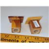 Image 4 : WOODEN CANADIAN OUTHOUSE SLAT AND PEPPER SHAKER SET