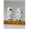 Image 1 : ADORBALE EGGS IN A CUP SALT AND PEPPER SHAKER SET