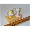 Image 3 : BOY AND GIRL MOUSE ON CHEESE SLICE SALT AND PEPPER SHAKER SET