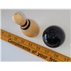 Image 3 : BOWLING BALL AND PIN SALT AND PEPPER SHAKER SET
