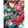 Image 10 : MASSIVE LOT OF RANDOM UNSORTED TOYS