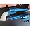 Image 4 : LOT OF 2 COWBOY GUN TOYS AND BELT