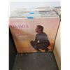 Image 1 : RANDOM LOT OF 25 RECORDS LOT 34