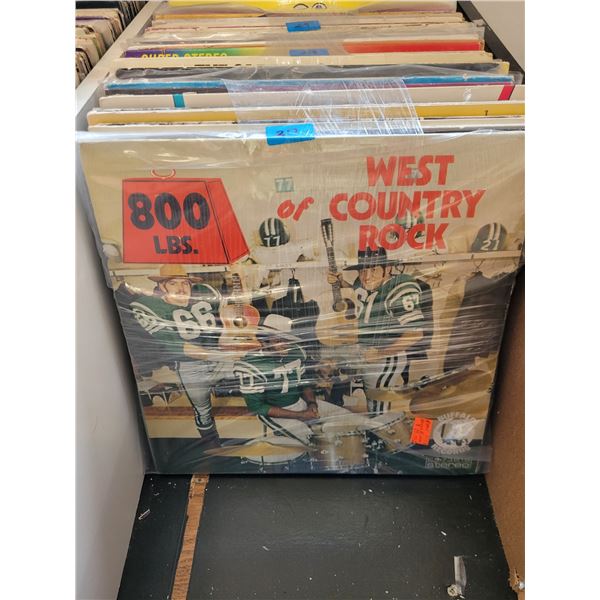 RANDOM LOT OF 25 RECORDS LOT 39