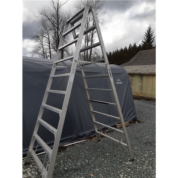 10' Saw Horse Ladder Cat C