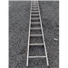 Image 2 : 28' Ladder Cat c