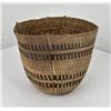 Image 1 : Antique Apache Native American Indian Basket