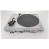 Image 3 : Yamaha Semi Automatic Turntable P-200