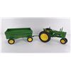 Image 1 : John Deere Model B Tractor Toy