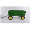 Image 3 : John Deere Model B Tractor Toy