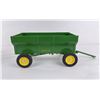 Image 6 : John Deere Model B Tractor Toy