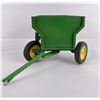 Image 7 : John Deere Model B Tractor Toy