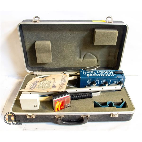 METAL DETECTOR IN HARD CASE