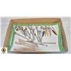 Image 1 : VINTAGE HOR D'OEUVRES CUTLERY &