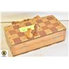 Image 1 : HANDMADE PORTABLE CHESS / CHECKERS SET