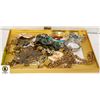 Image 1 : GOLD TRAY WITH CAMEO, CAT, CUCKOO ESTATE