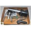 FLAT OF WINE OPENERS INCL OSTER