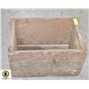 Image 1 : GRAY BEVERAGE WOODEN POP CRATE
