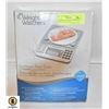 Image 1 : WEIGHT WATCHERS ELECTRONIC FOOD SCALE IN BOX