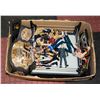 WRESTLING RING 3 BELTS & 13 FIGURES