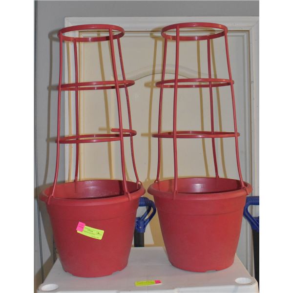 PAIR OF RED PLANT POTS