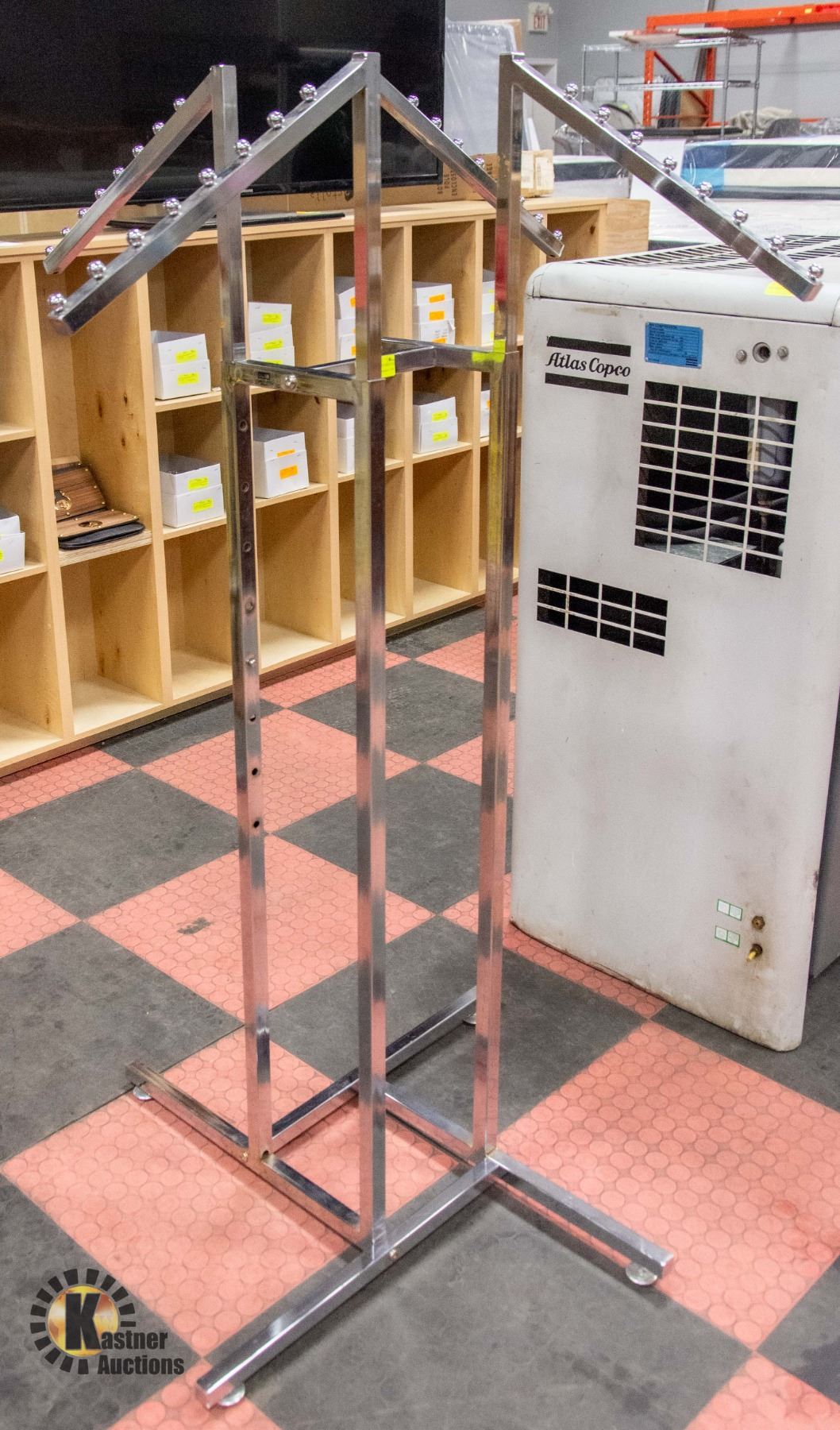 CLOTHING RACK SLANT ARM 4 WAY