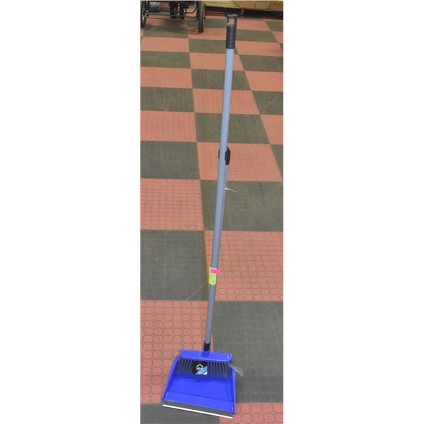 BROOM & DUST PAN