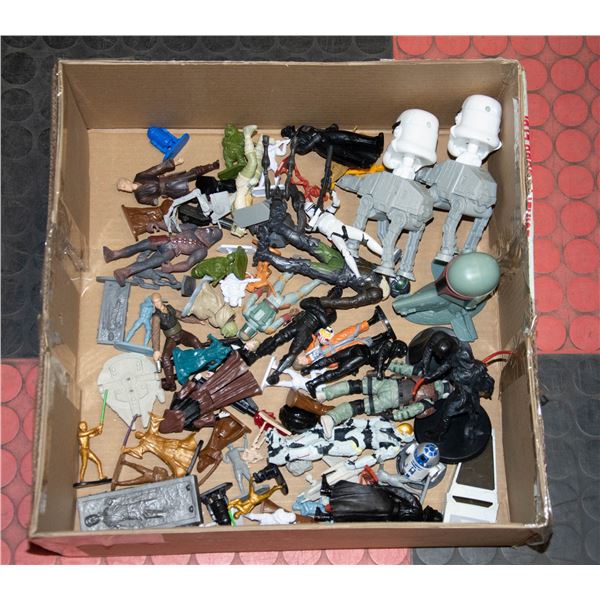 HUGE LOT STAR WARS FIGURES