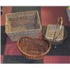 Image 1 : WICKER BASKET SET OF 4