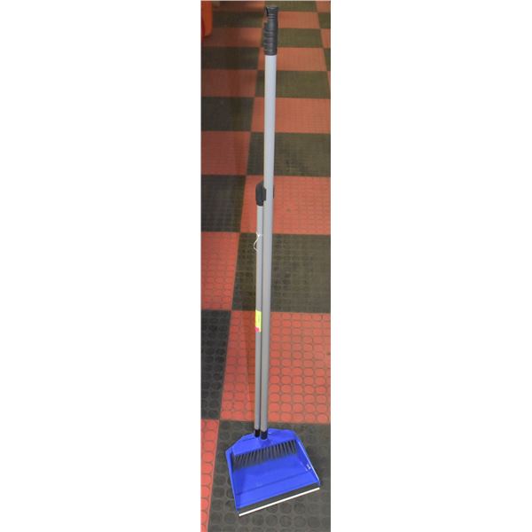 BROOM & DUST PAN