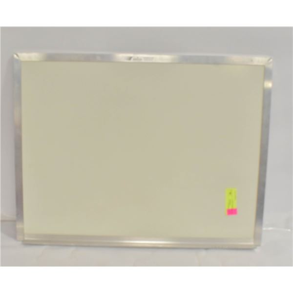 WHITEBOARD 18" X 24"