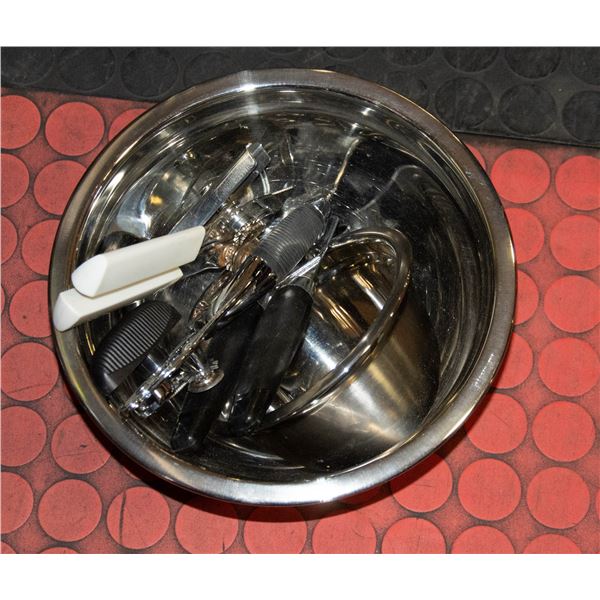 CAN OPENERS AND MIXING BOWLS