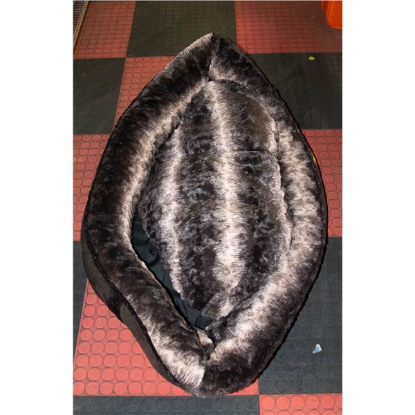BOAT SHAPED JOYELF DOG BED