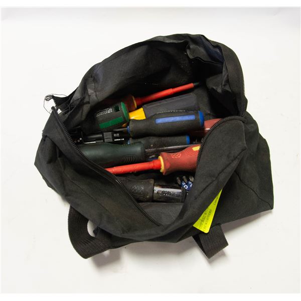 TOTE BAG WITH 15 VARIOUS SCREWDRIVERS