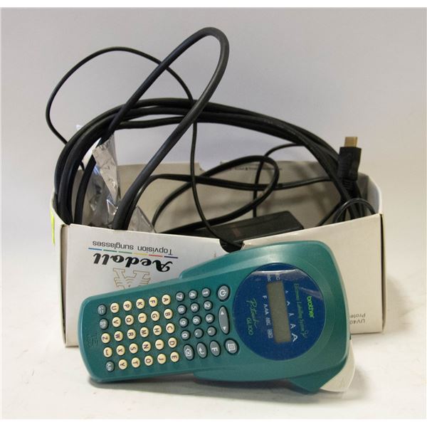 LABEL MAKER WITH ACCESSORIES