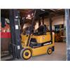 Image 1 : 2001 CAT FORK LIFT