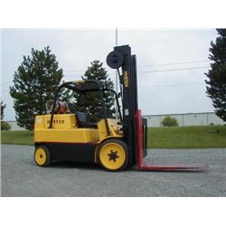 15,000 LB HYSTER FORK LIFT