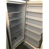 Image 2 : DANBY DESIGNER WHITE FRIDGE MODEL DUF167A4WDD 30"W X 29"D X 67"H