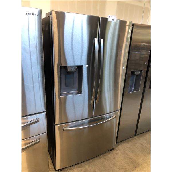 SAMSUNG STAINLESS STEEL FRIDGE/FREEZER WITH ICE DISPENSER  MODEL RFT5201SR/AA 36"W X 35"D X 70"H