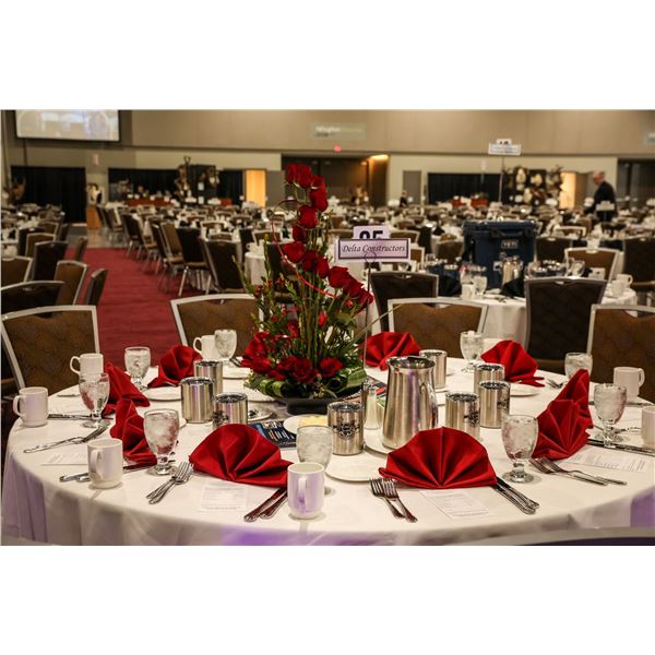 SCI Alaska Chapter's Head Banquet Table. Luxury Service Fit For A King!